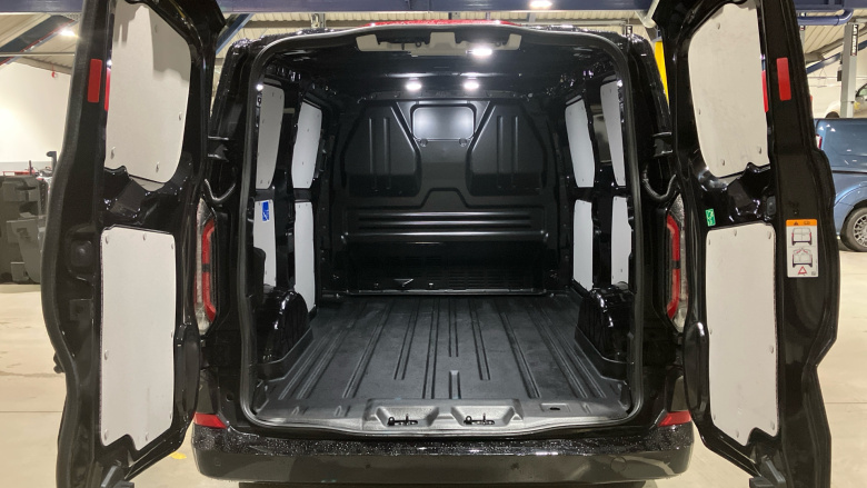 Ford Transit Custom E-320 L1 Rwd 100kW 65kWh H1 Van Limited Auto